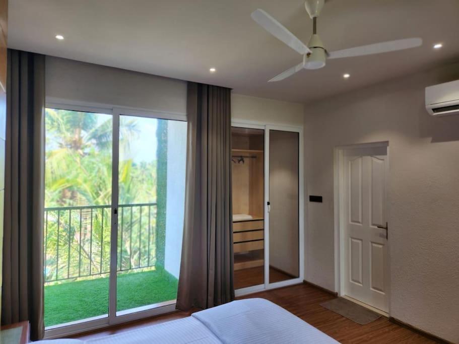 Gulzar 2Bhk Service Apartment, カンヌール エクステリア 写真