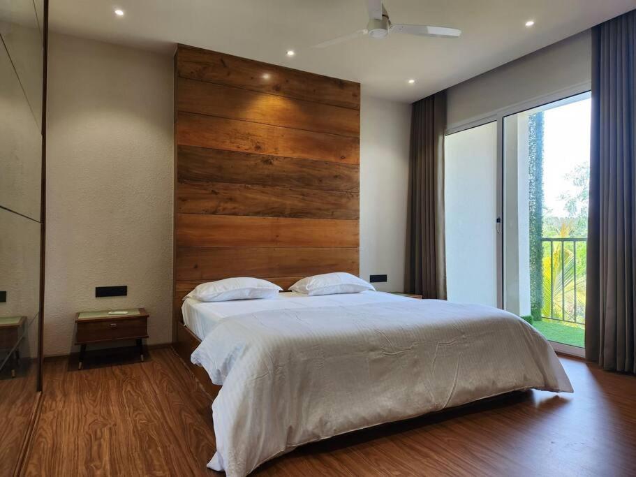 Gulzar 2Bhk Service Apartment, カンヌール エクステリア 写真